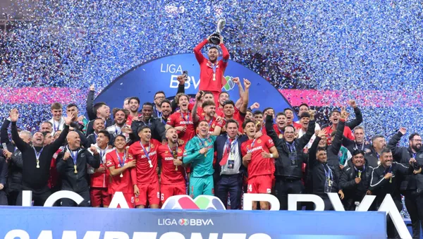 América busca su nuevo fichaje.