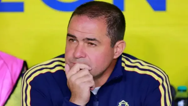 André Jardine no tiene asegurada su continuidad en América.