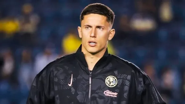 Brian Rodríguez se queda en América.