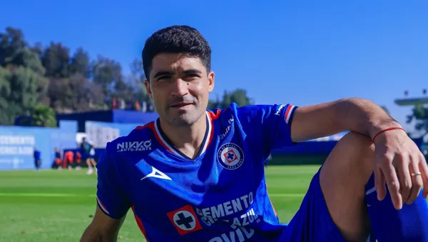 Ibañez firmó contrato con Cruz Azul.