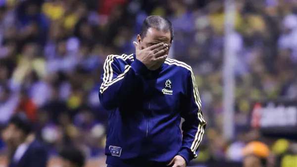 Jardine enojado con el gol de Cruz Azul.