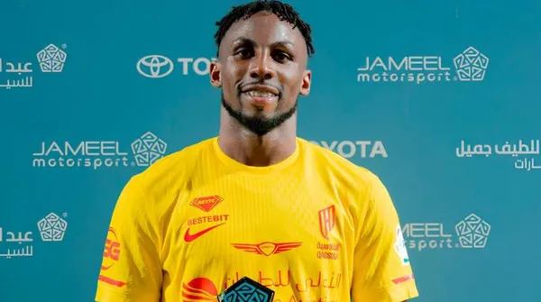 Quiñones es figura en Arabia Saudita.