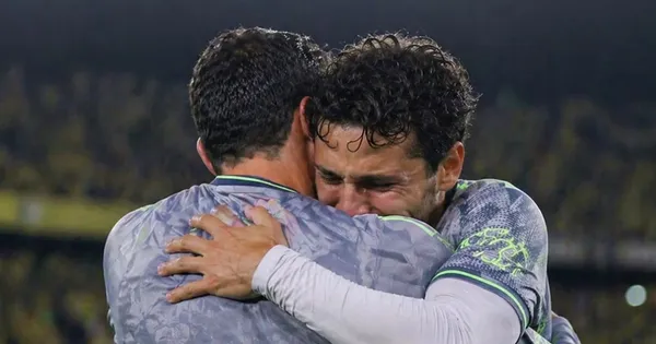 Raphael Veiga erró su penal en el primero tiempo del América vs Atlas.