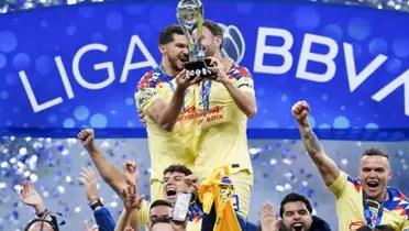 América levanta el trofeo del Apertura 2023 (foto: Club América)