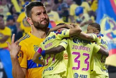 Gignac es puesto como un grande, pero para Faitelson no estará nunca a la altura del chileno. 