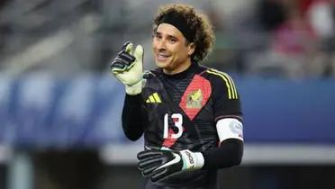 Guillermo Ochoa es más valorado en Italia que en México.