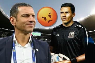 Lozano reveló la razón por la que no lo dejó subir a rematar al casi finalizar el partido.