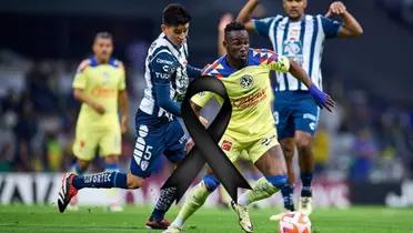 Partido del América vs Pachuca con moño negro en señal de luto