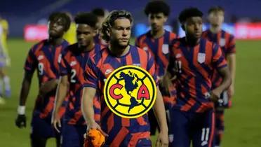 Selección Estados Unidos con escudo del América