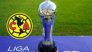 Trofeo de la Liga MX y escudo del América