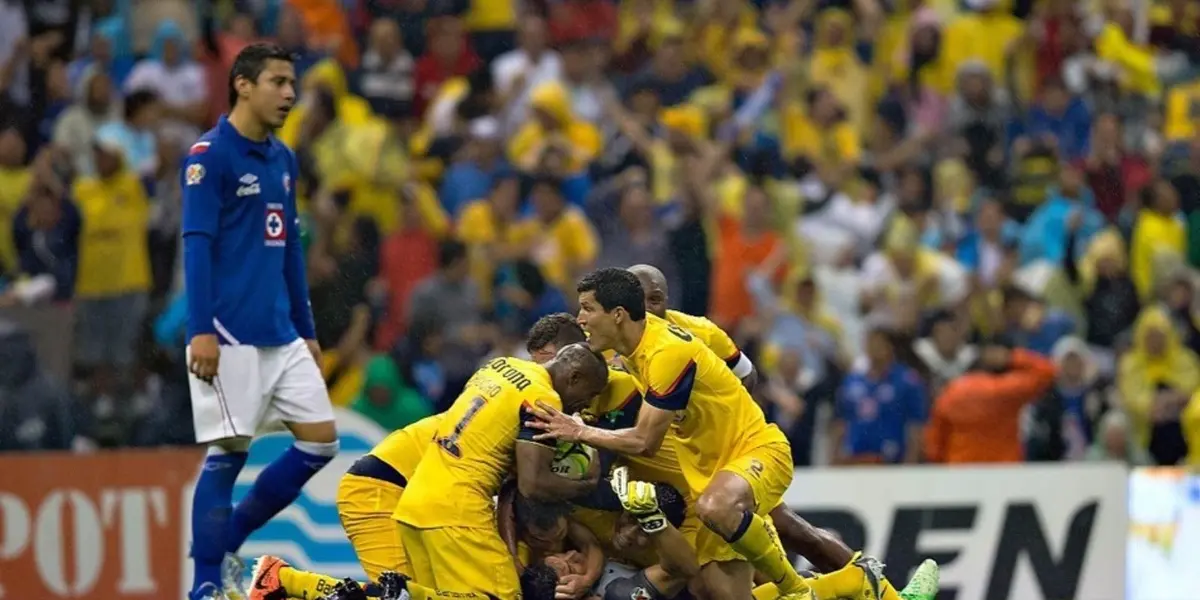 América y Cruz Azul se enfrentan este sábado en la cancha del Estadio Azteca en uno de los duelos más importantes entre ambos.