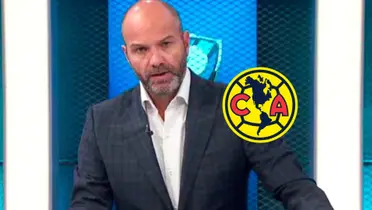 Luis García con escudo del América