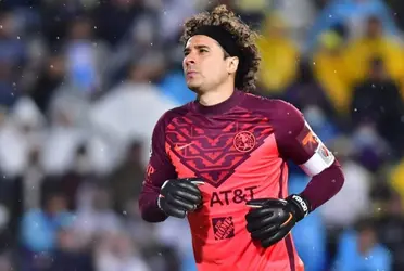 Pocos minutos para Ochoa contra Chelsea pero bastaron para brillar y que se revela su futuro